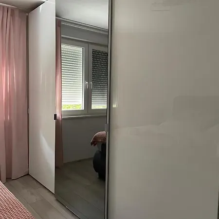 Tomy Apartment