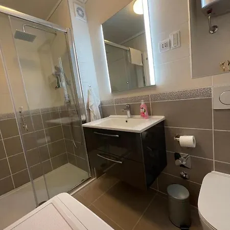 Tomy Apartment *